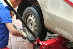 三元桥附近拖车24小时服务热线电话
